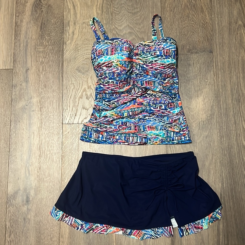 Profile by Gottex Swim multicolor/ navy swim set. Top size 36 D Bottoms size 10